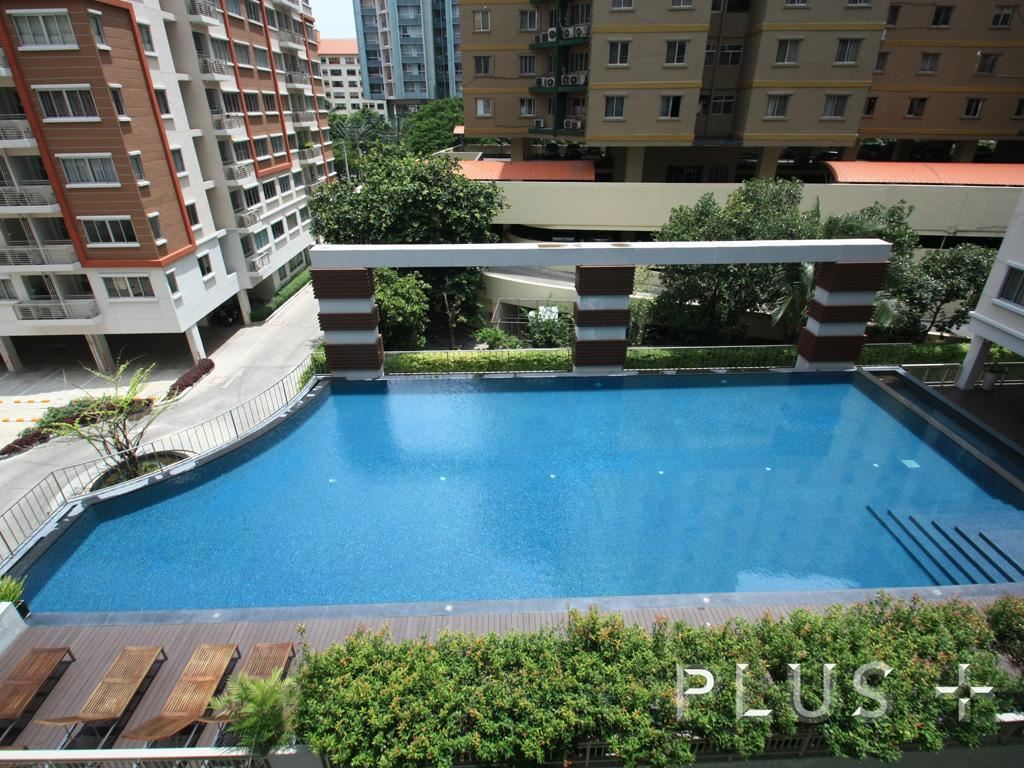 Condo One X Sathorn Naratiwas