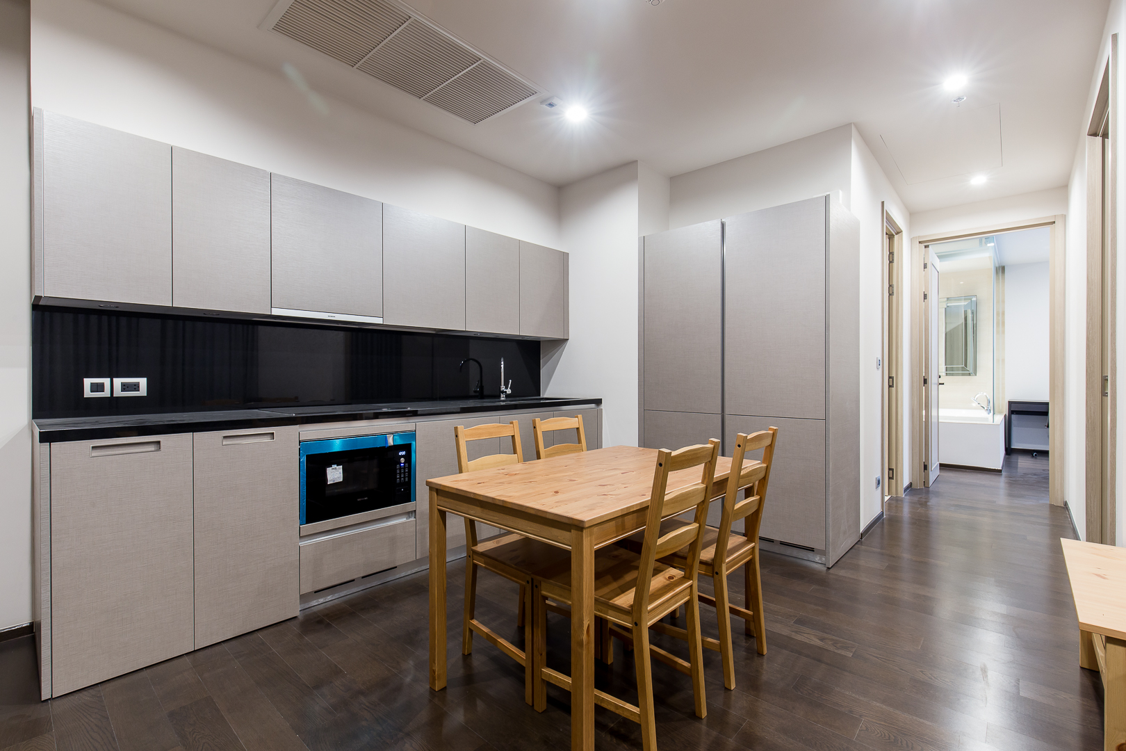 เดอะ เทอร์ทีไนน์