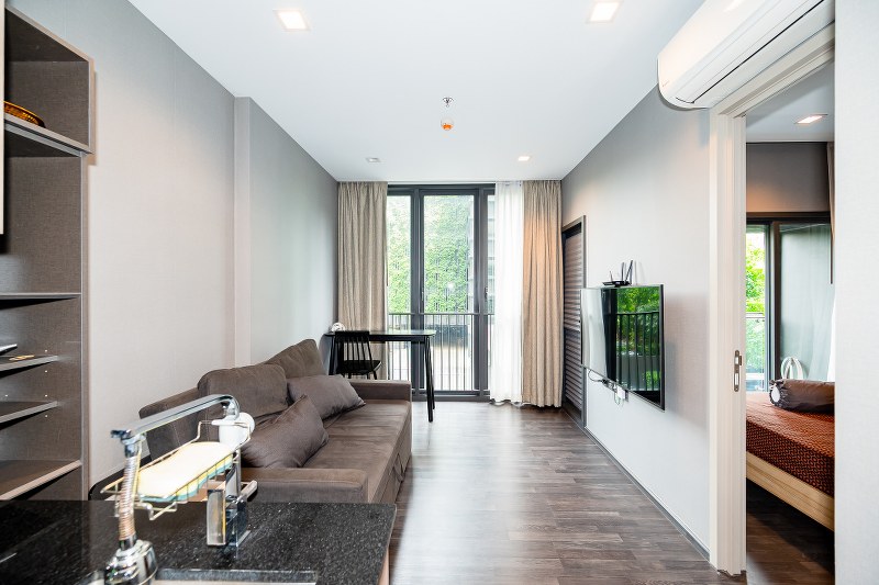 THE LINE ASOKE - RATCHADA