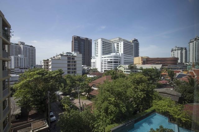 HIVE SUKHUMVIT 65