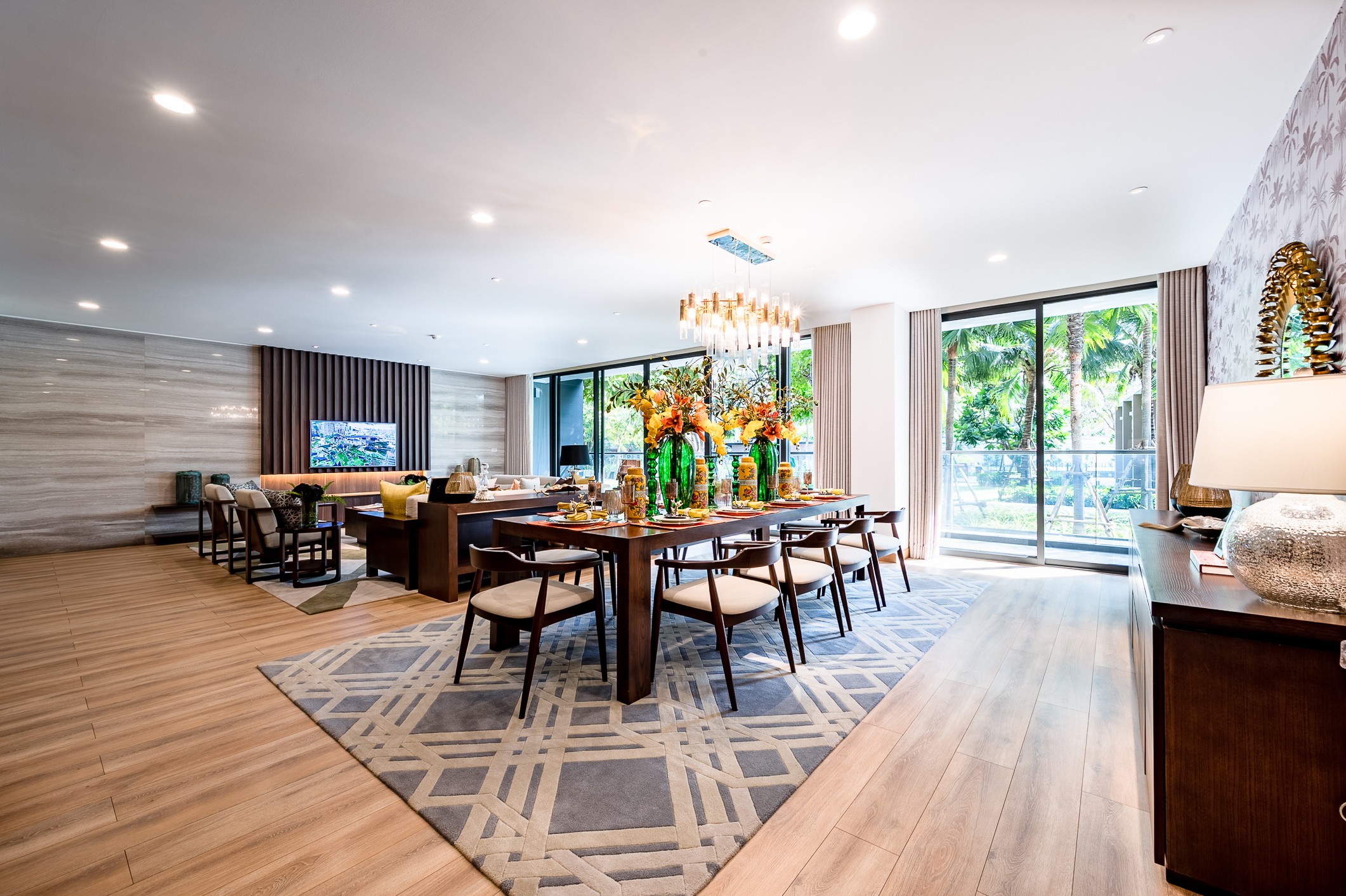 Park Court Sukhumvit 77 