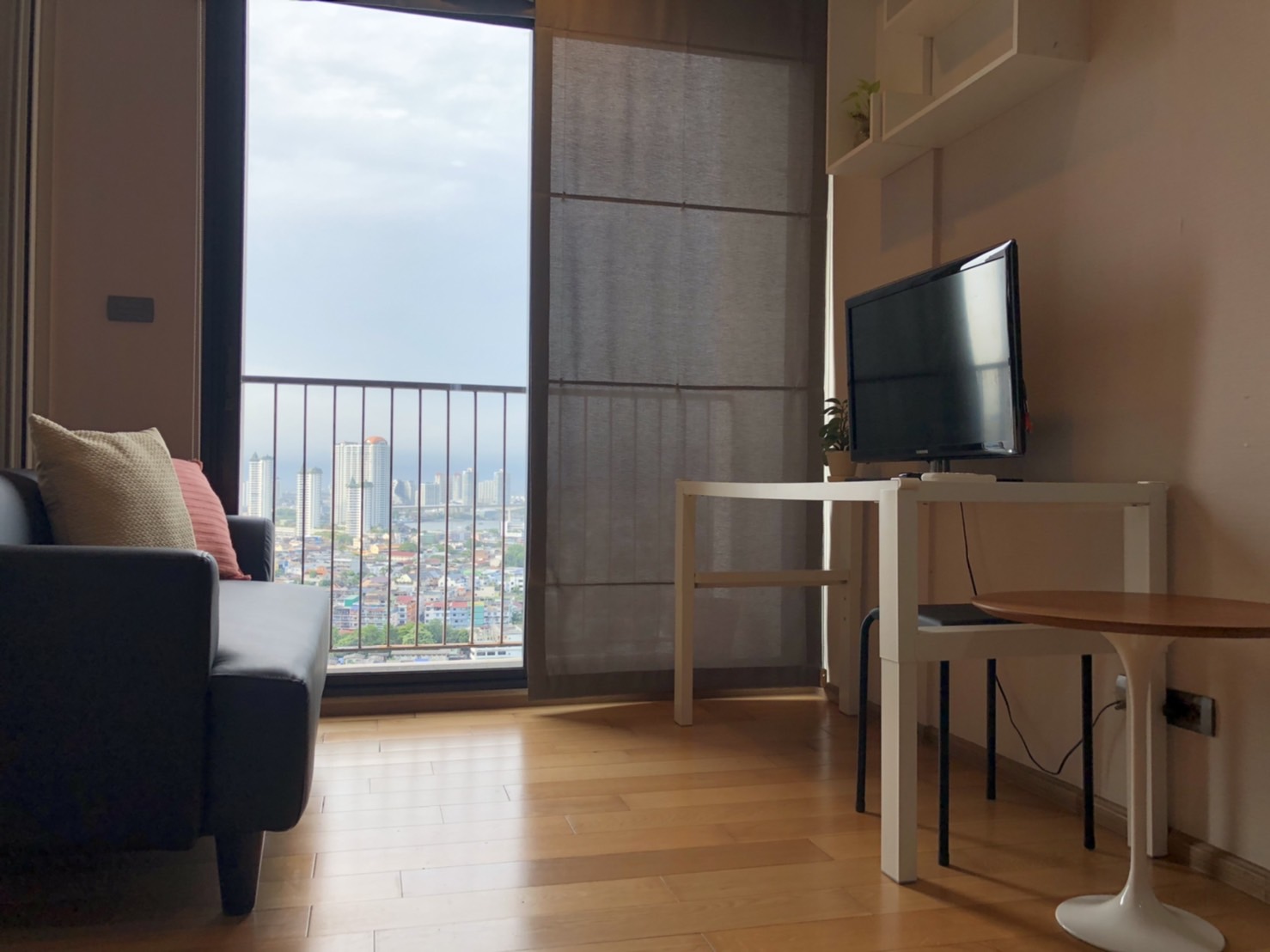 Fuse Sathorn - Taksin