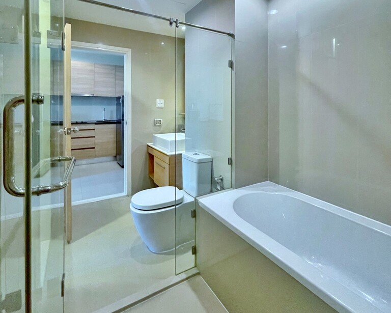 ดี25 ทองหล่อ