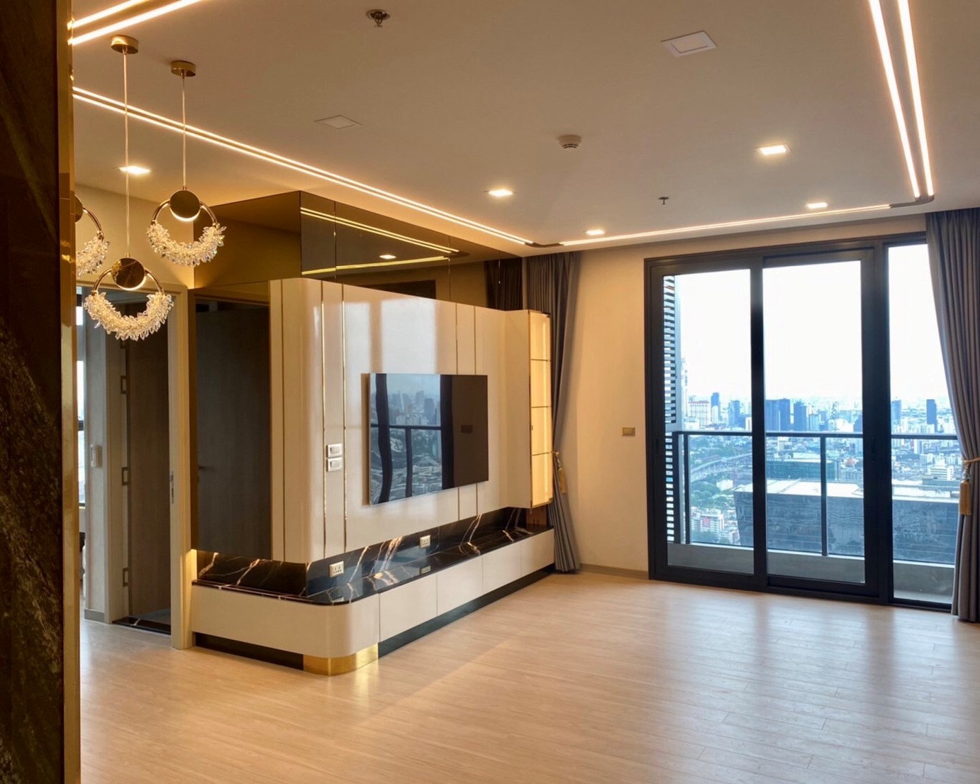 One 9 Five Asoke - Rama 9