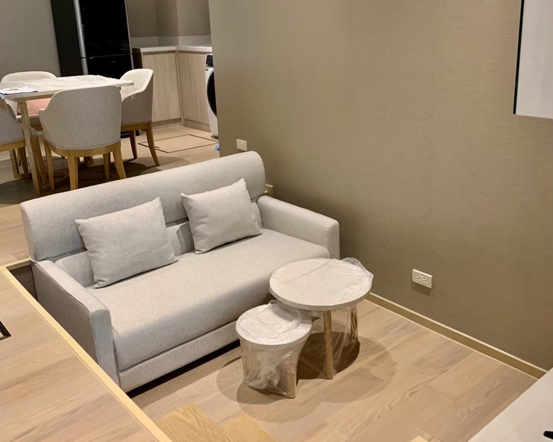 Runesu Thonglor 5