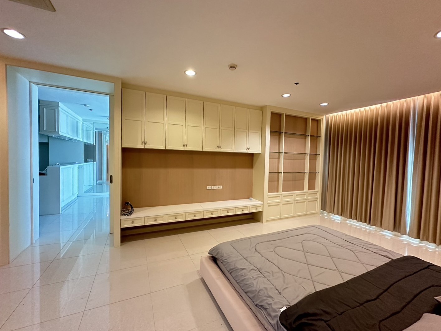 Unit & Project Photos 5