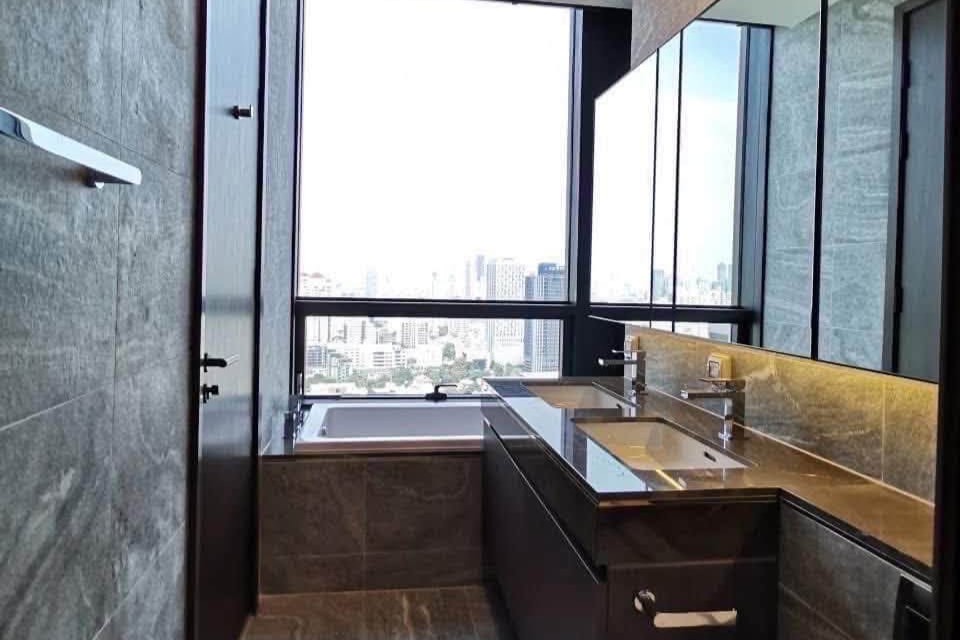 THE ESSE SUKHUMVIT 36