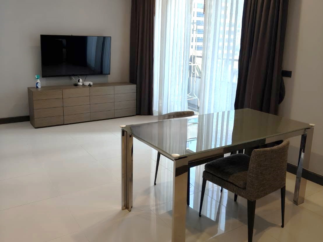 เอ็ม สีลม