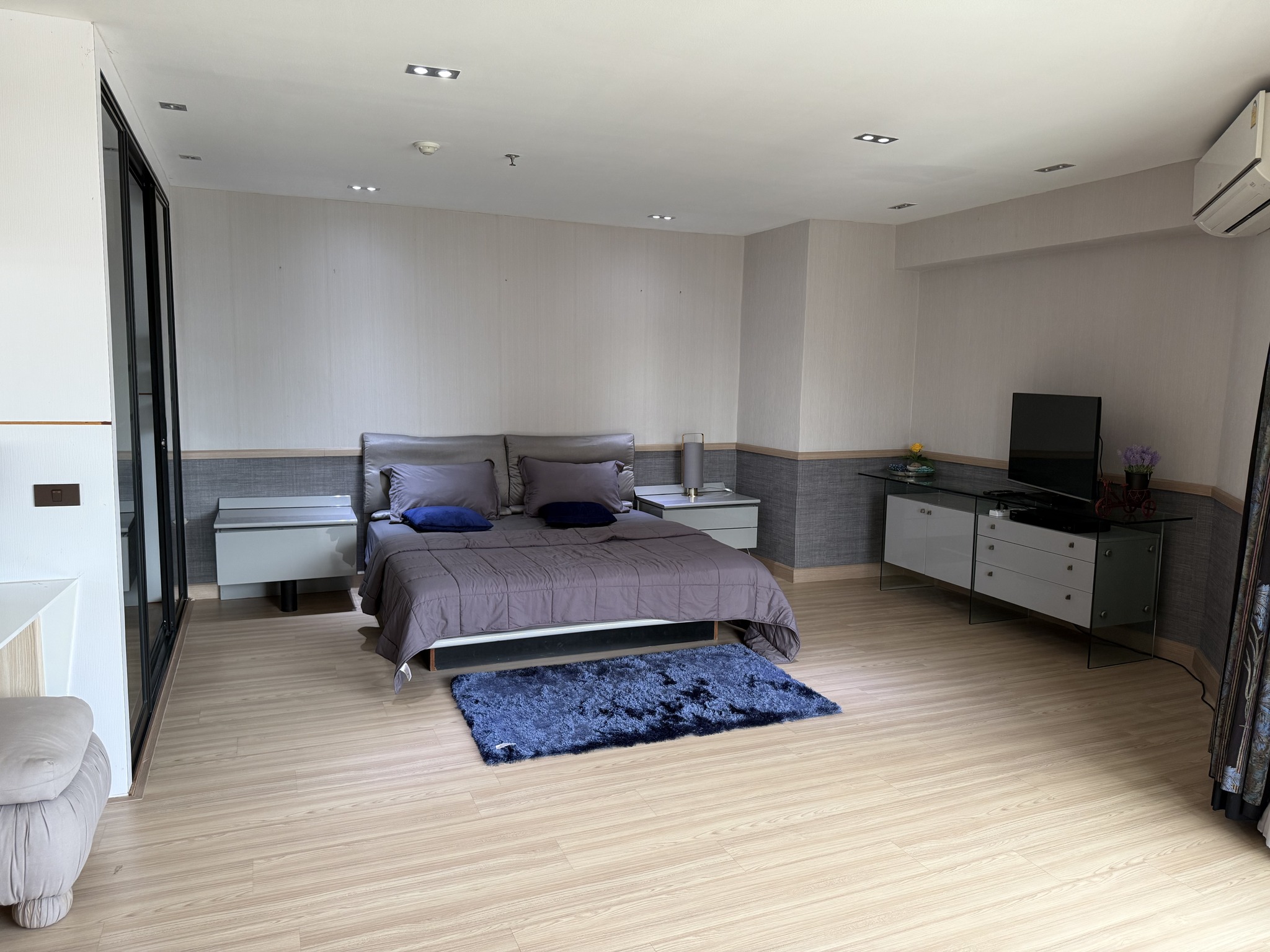 Unit & Project Photos 5