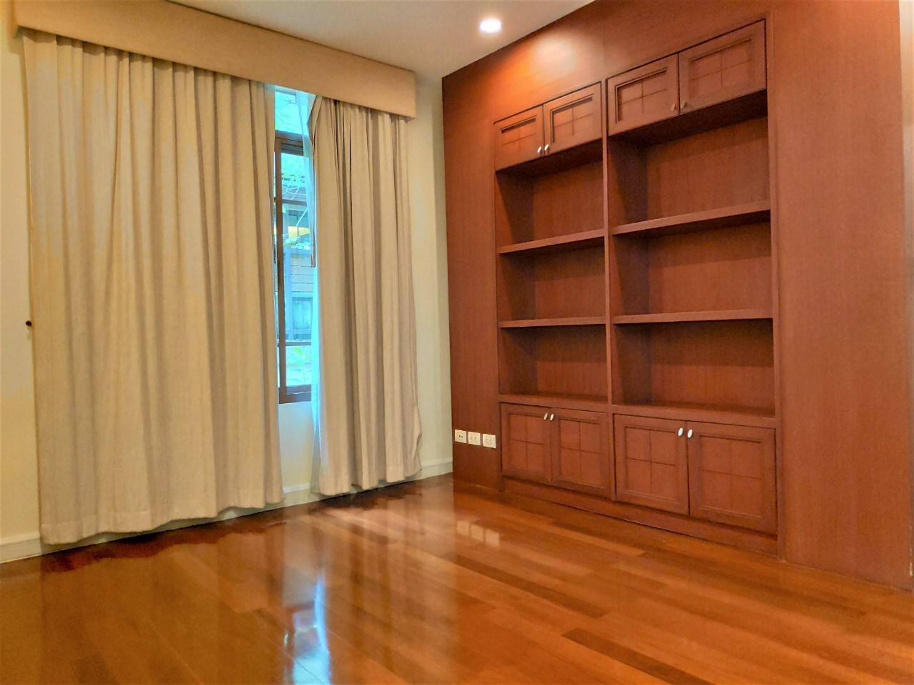 Baan Sansiri Sukhumvit 67