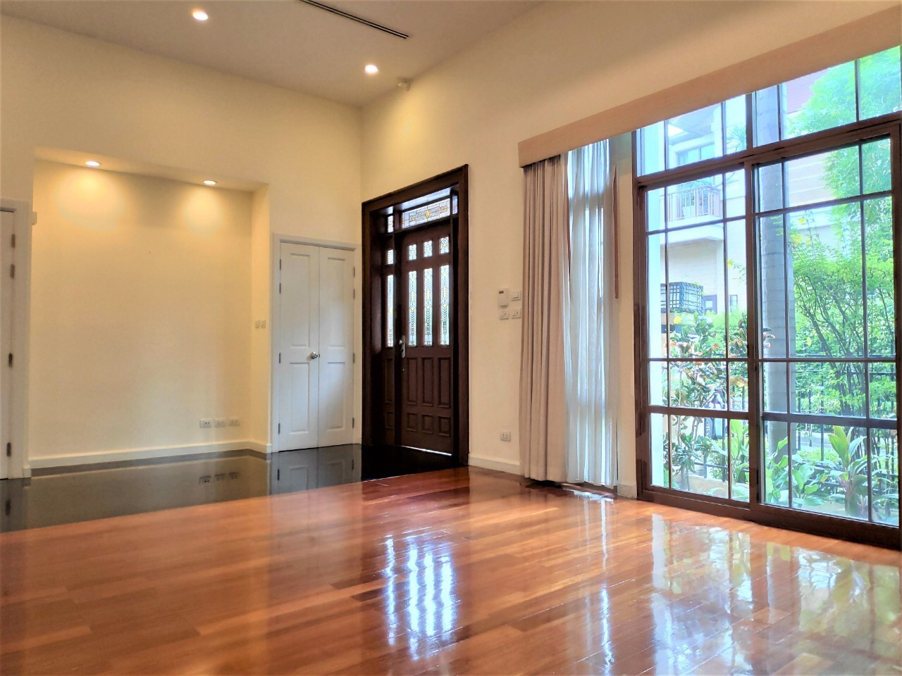 Baan Sansiri Sukhumvit 67