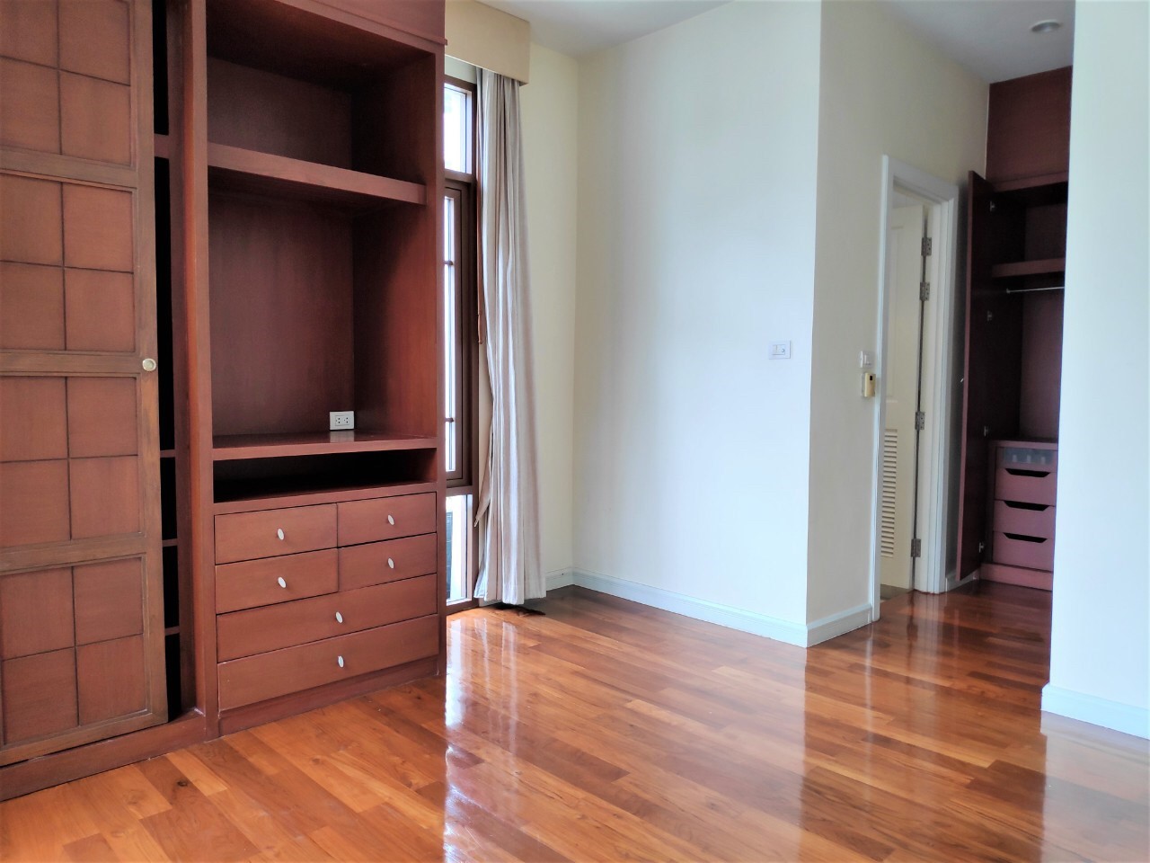 Baan Sansiri Sukhumvit 67