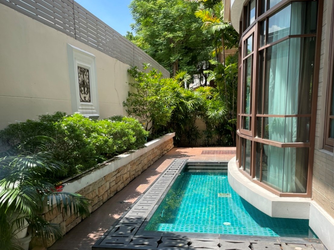 Baan Sansiri Sukhumvit 67