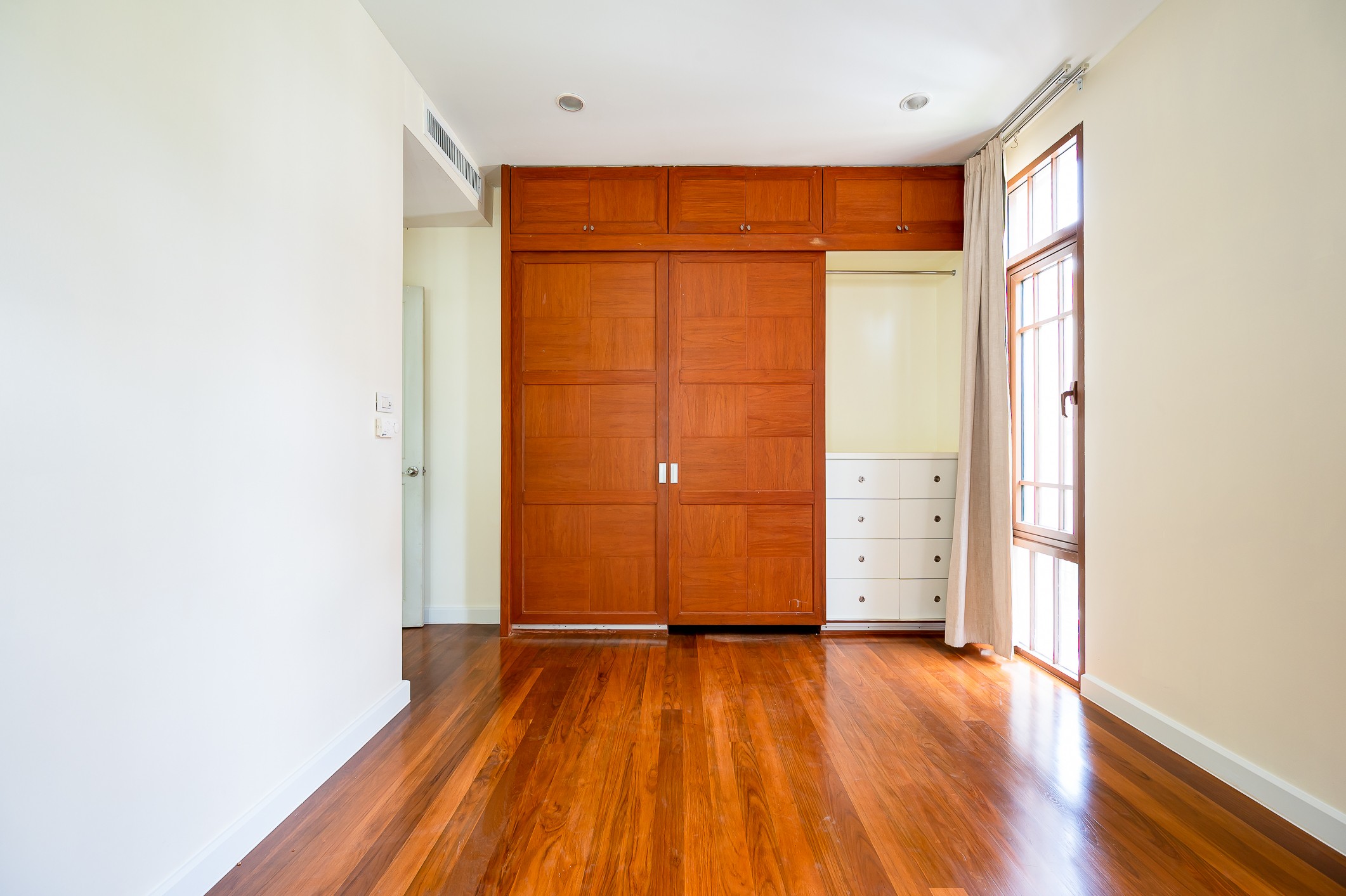 Baan Sansiri Sukhumvit 67