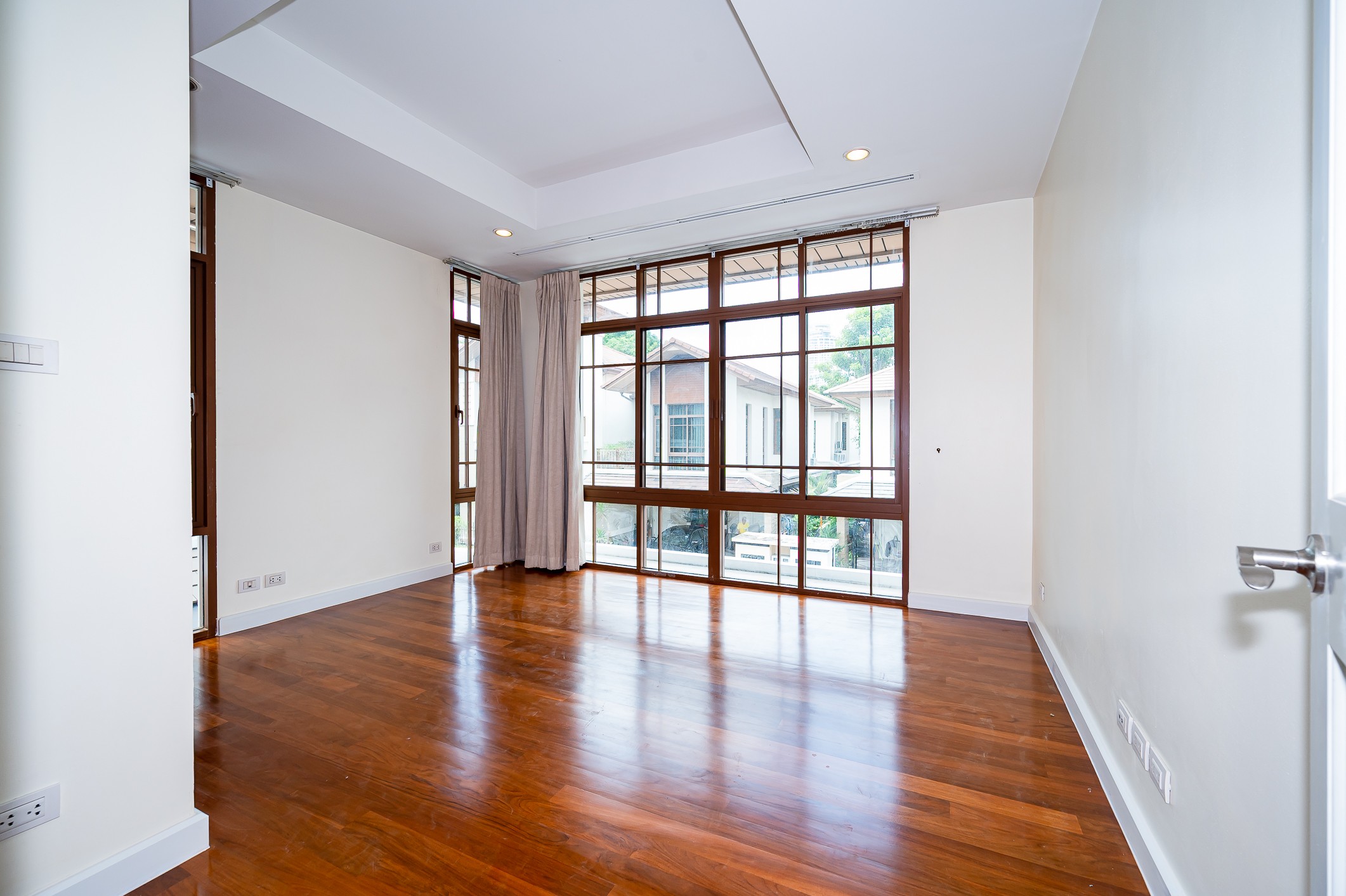 Baan Sansiri Sukhumvit 67