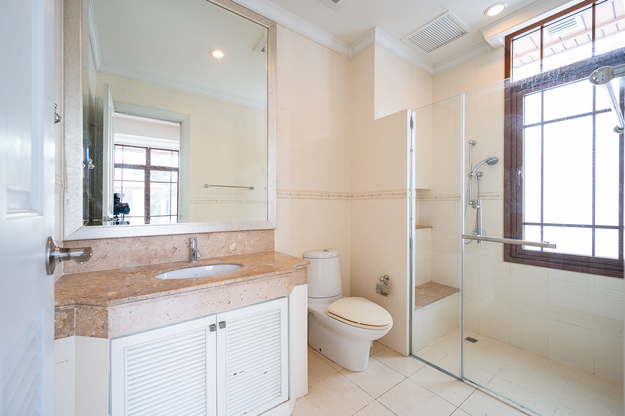 Baan Sansiri Sukhumvit 67