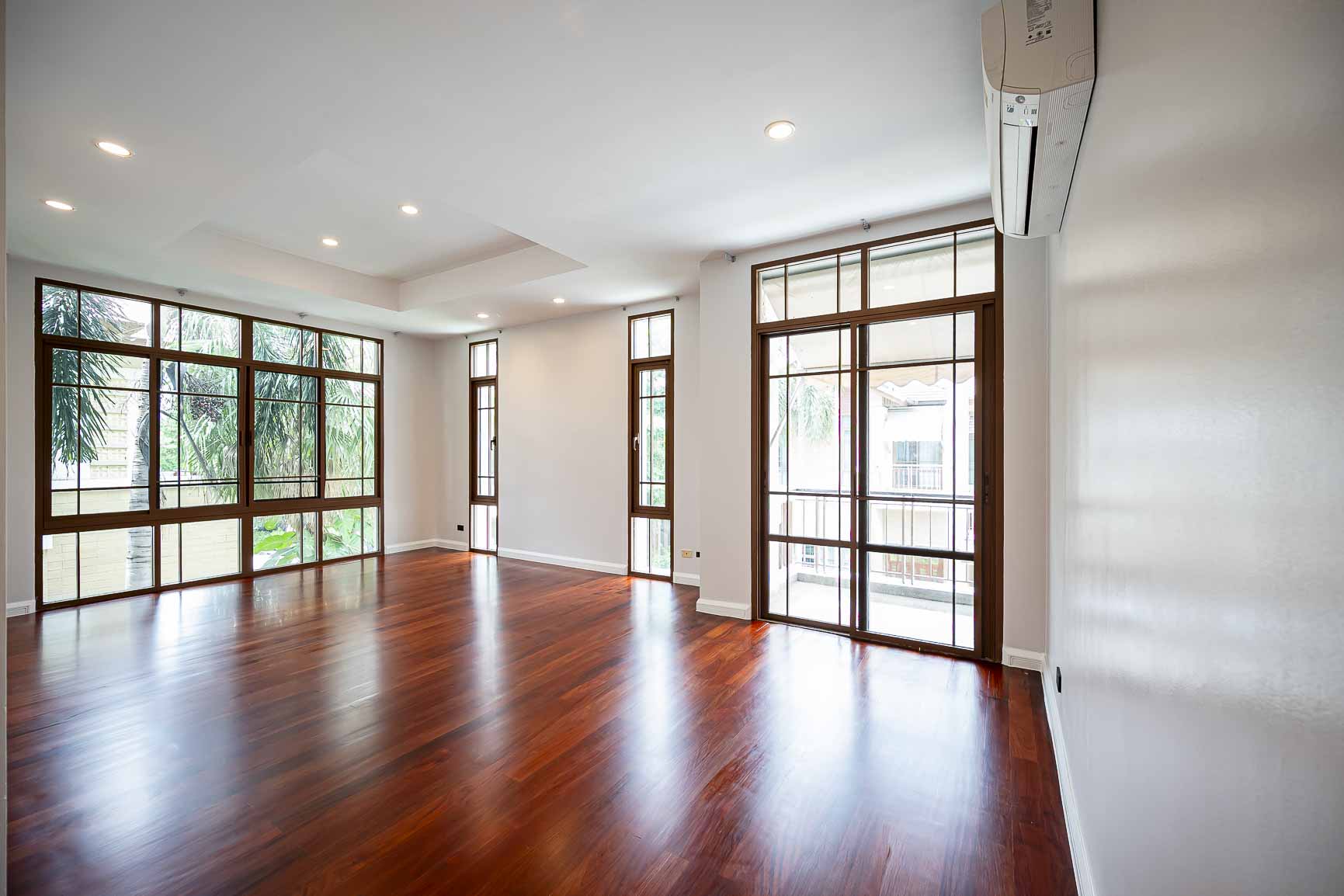 Baan Sansiri Sukhumvit 67