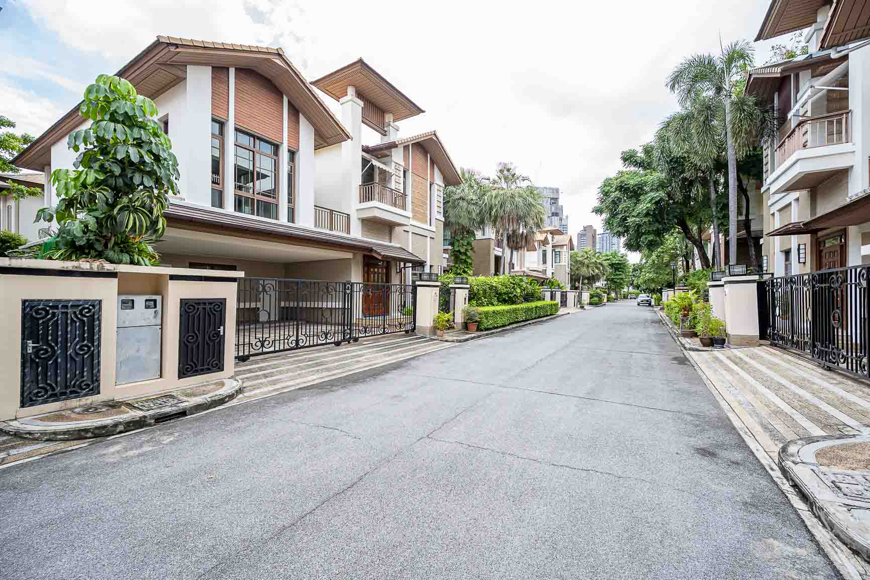 Baan Sansiri Sukhumvit 67