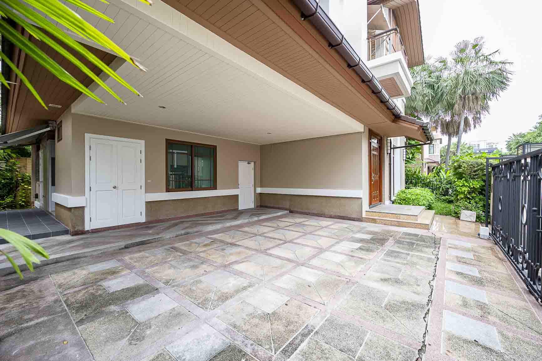 Baan Sansiri Sukhumvit 67