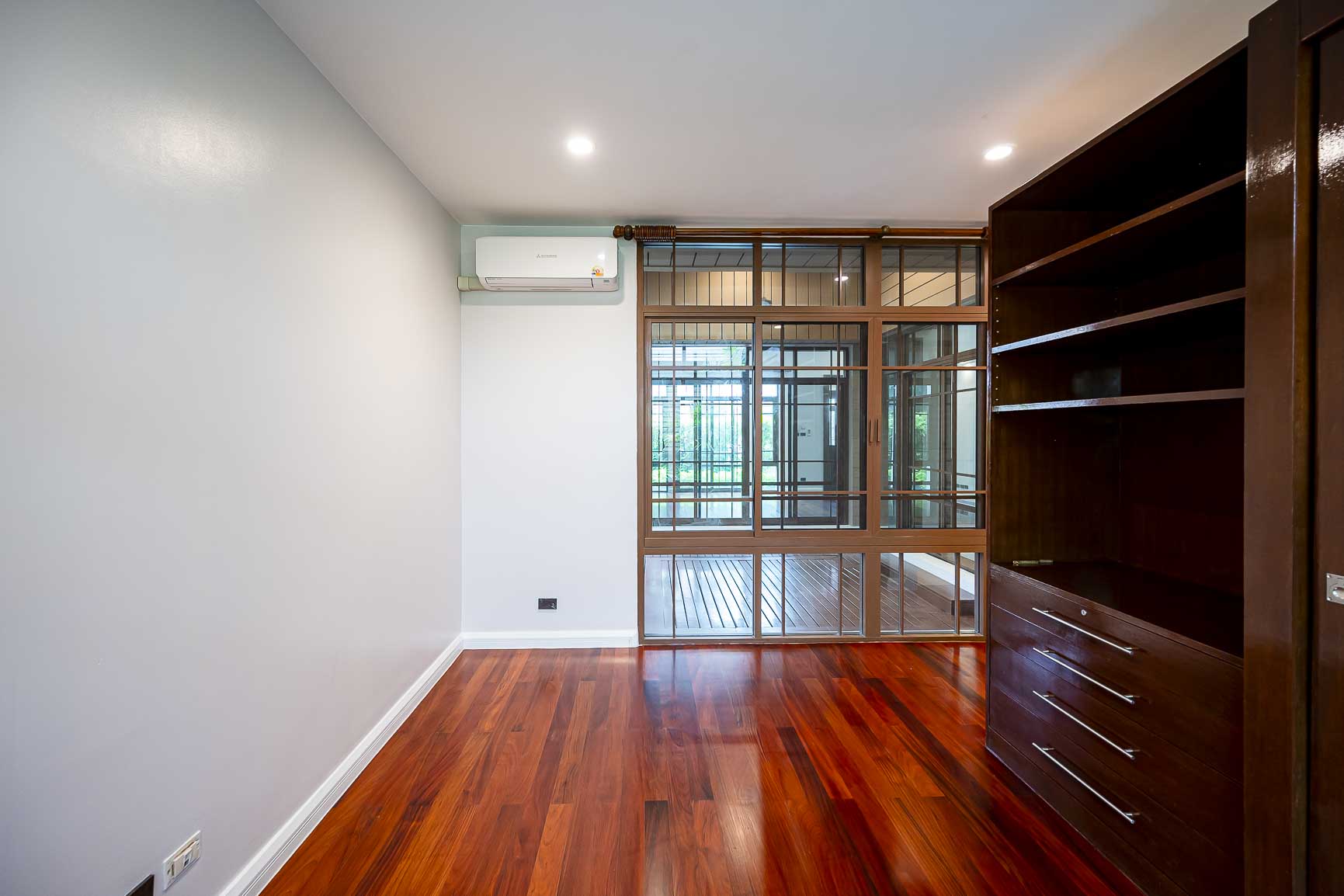 Baan Sansiri Sukhumvit 67