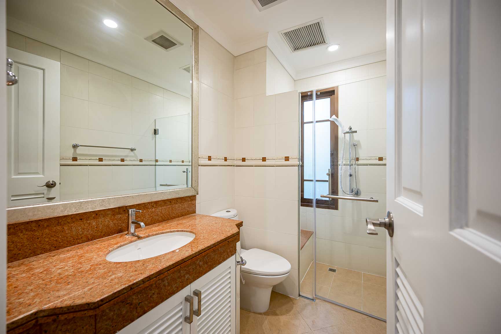 Baan Sansiri Sukhumvit 67