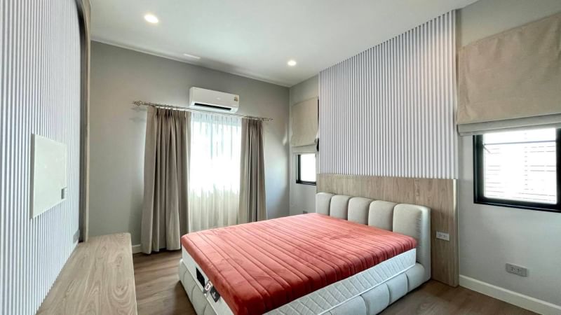 เศรษฐสิริ บางนา - สุวรรณภูมิ