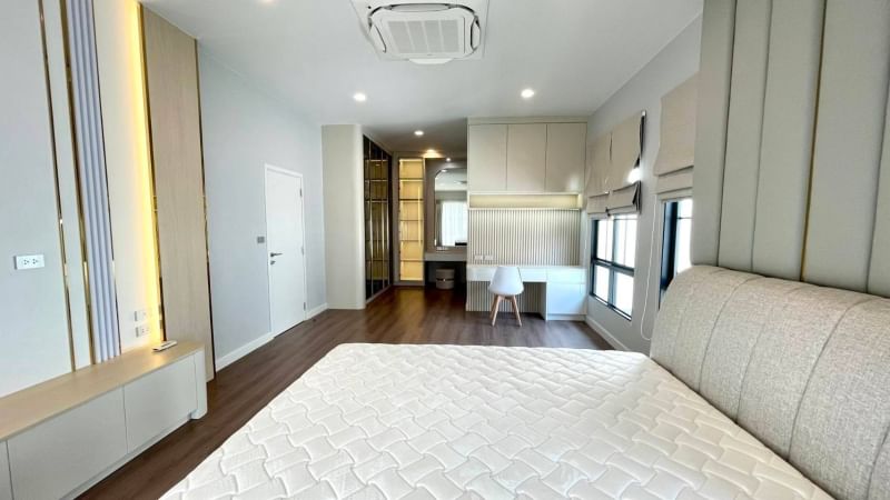 เศรษฐสิริ บางนา - สุวรรณภูมิ