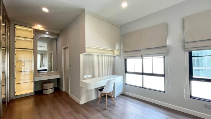 Setthasiri Bangna - Suvarnabhumi