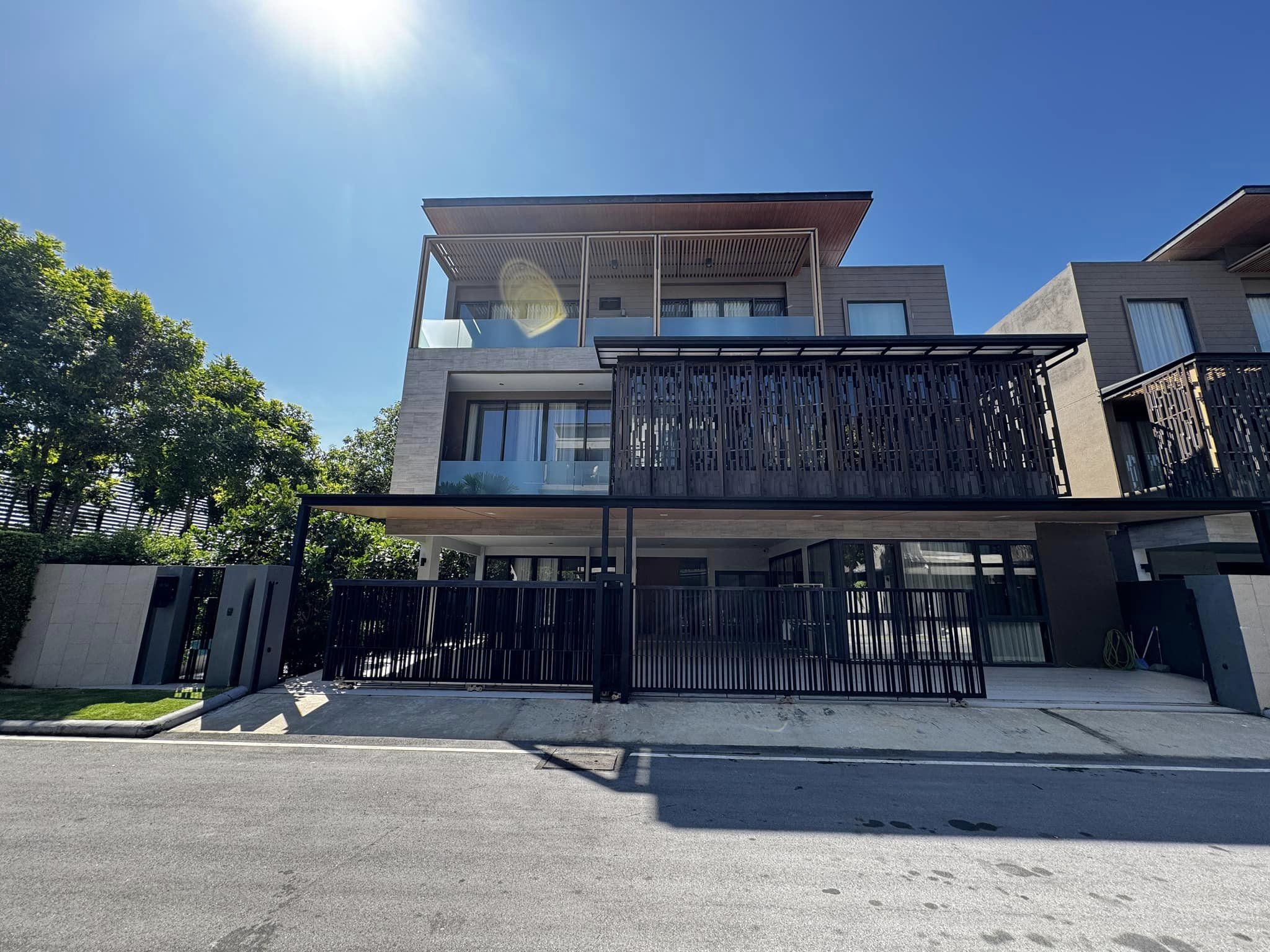 Vana Residence Rama 9-Srinakarin