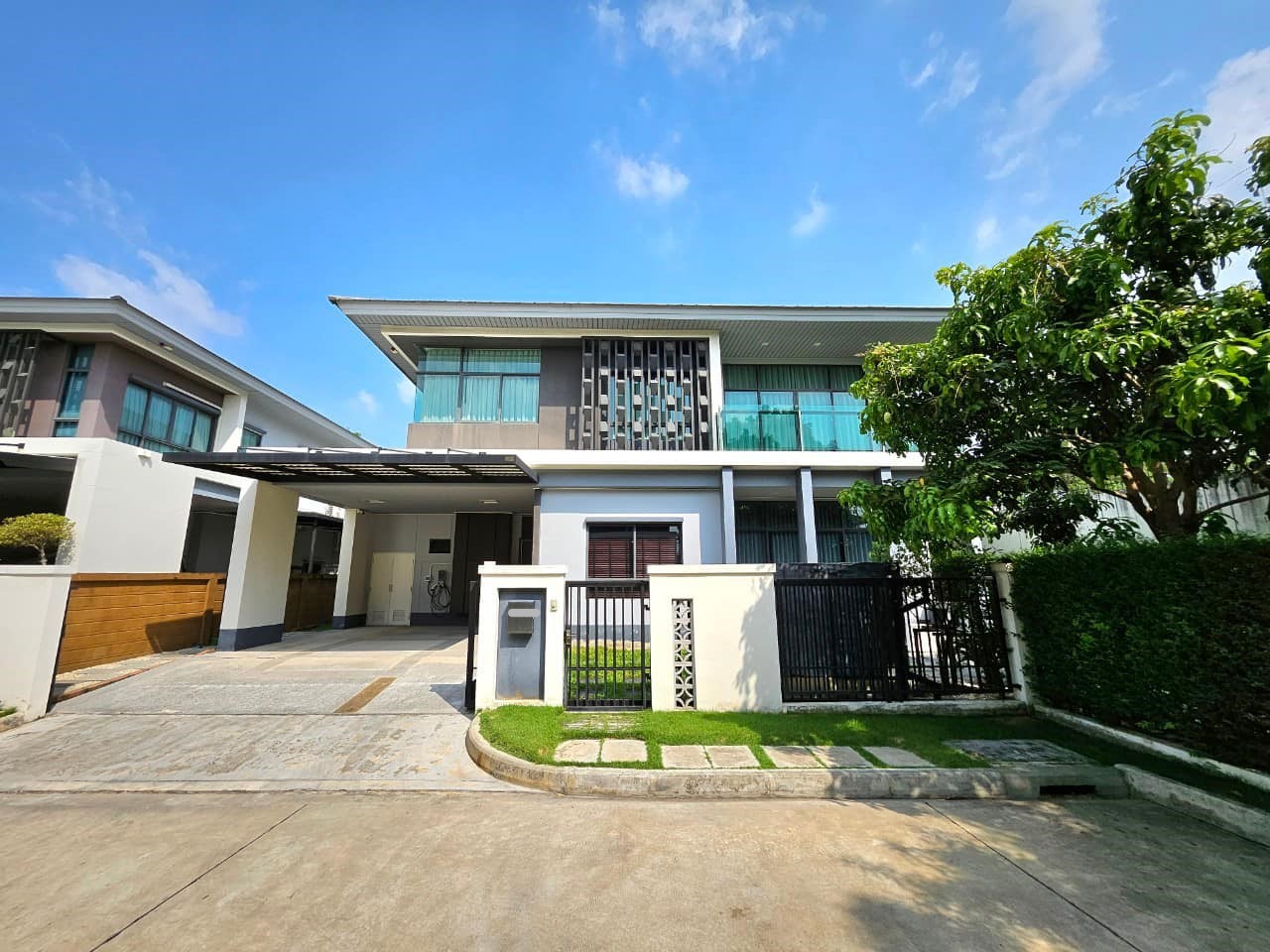 เศรษฐสิริ พัฒนาการ