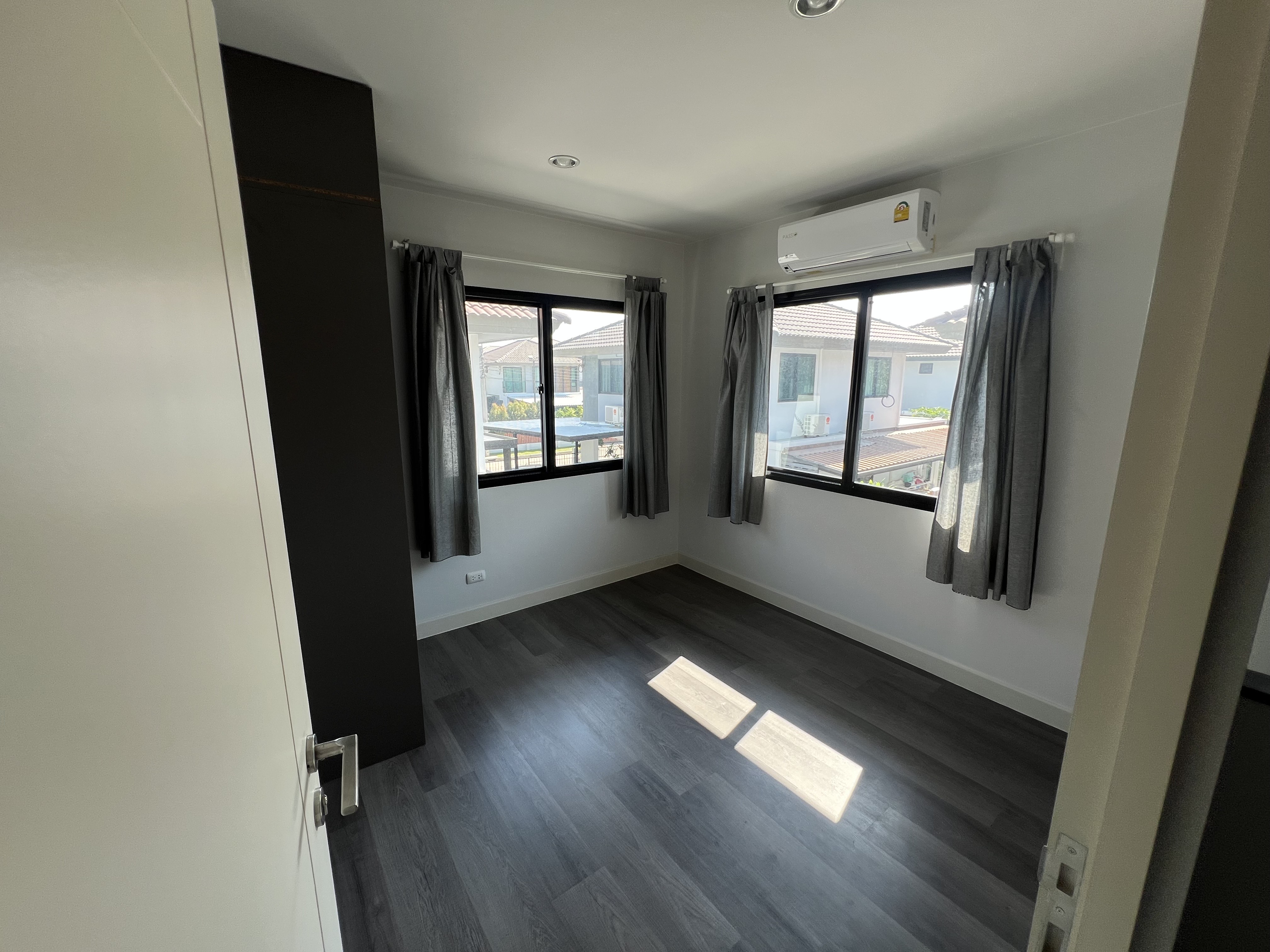 Unit & Project Photos 5