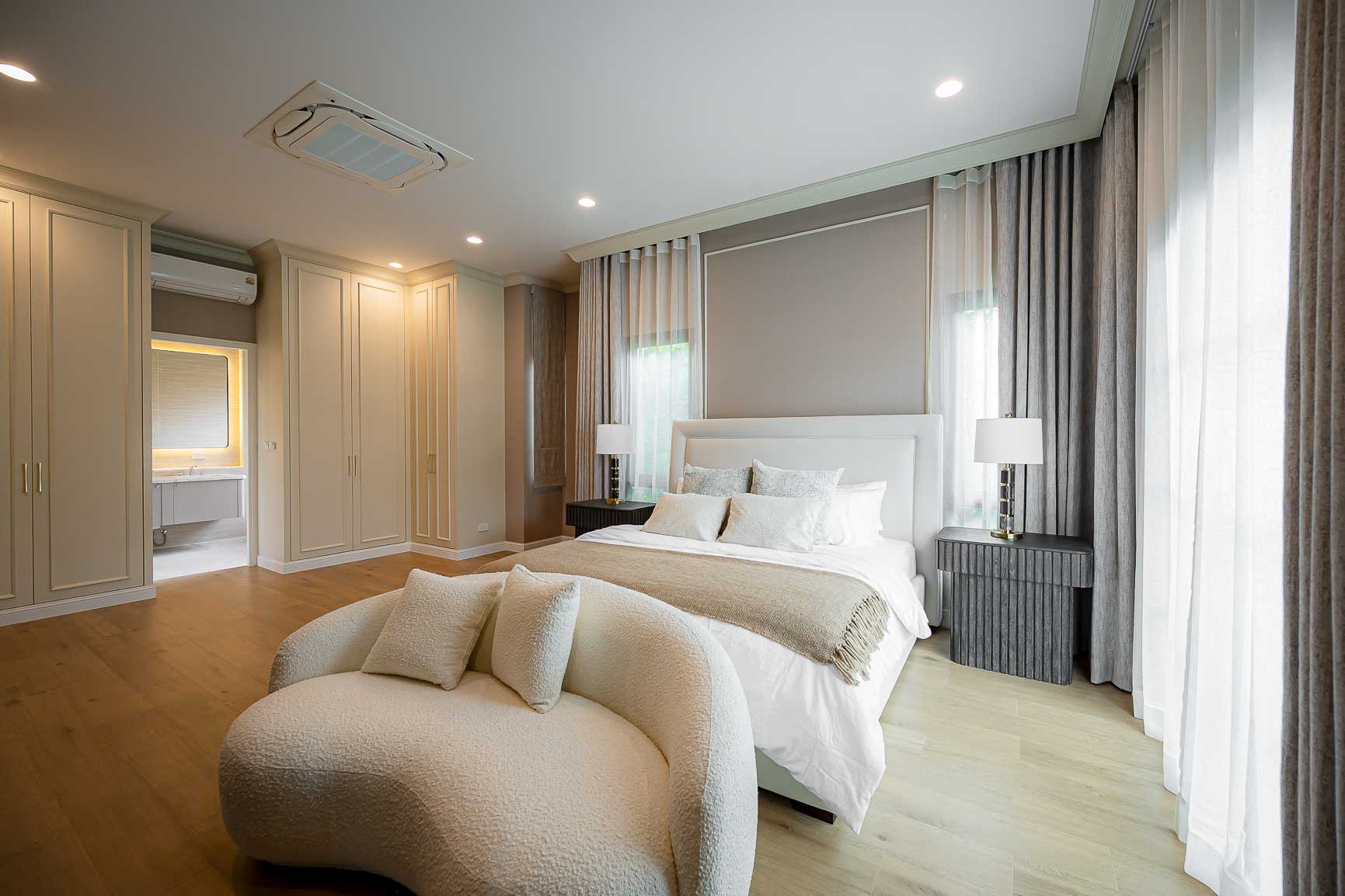 Narinsiri Krungthep Kreetha