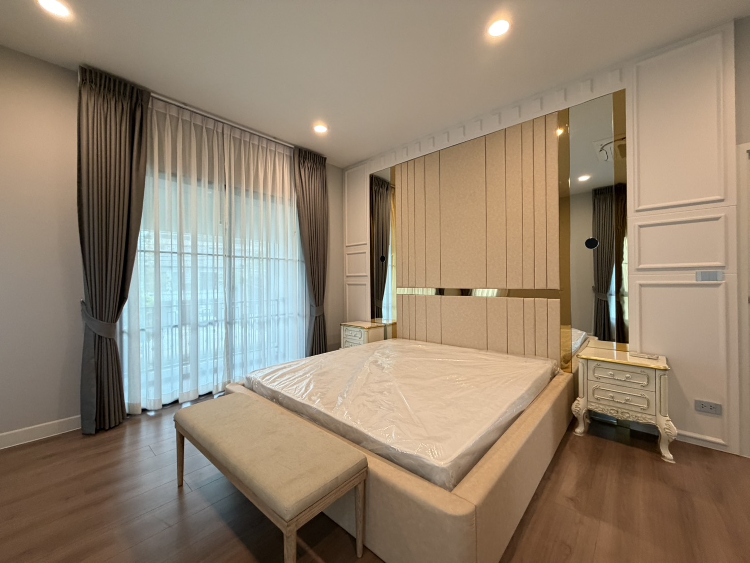 เศรษฐสิริ บางนา - สุวรรณภูมิ