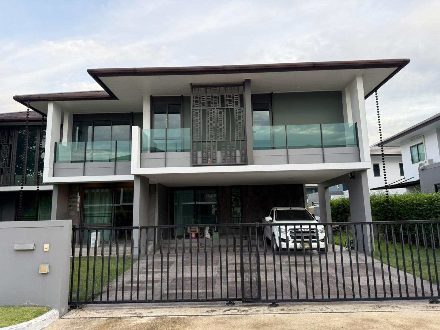 เศรษฐสิริ ทวีวัฒนา
