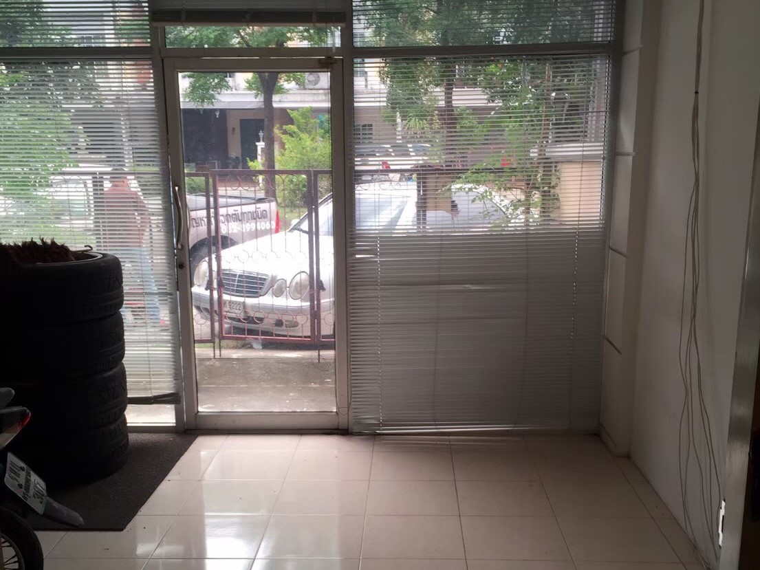 Plus Park Avenue Lasalle-Srinagarindra
