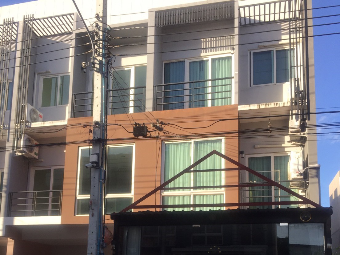 กรีนนิช รามอินทรา